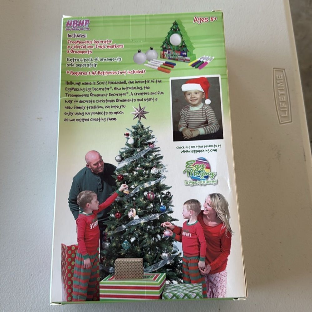 TreeMendous Ornament Decorator Kit - Picture 3 of 5